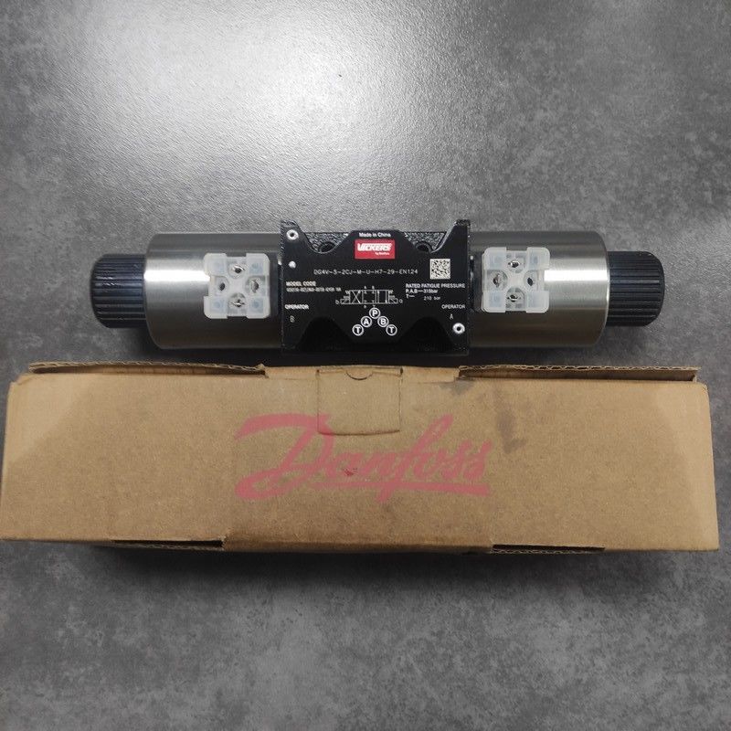 Compact And Lightweight Vickers Solenoid Valve DG4V-5-2CJ-M-U-H7-29-EN124 With High Torque Output